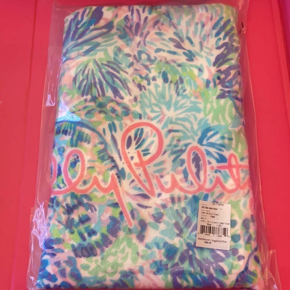🌺Last One!🌺 🎉Host Pick!🎉 NWT Lilly Pulitzer Beach Towel - Picture 4 of 5